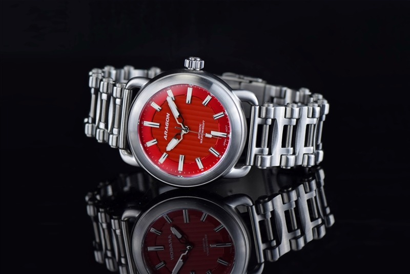 ARAGON Millipede EVO NH35 Automatic Red 44mm