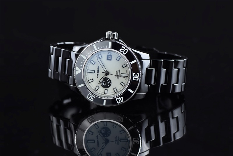 ARAGON Hercules Ceramic 8217 White Full Lume 44mm