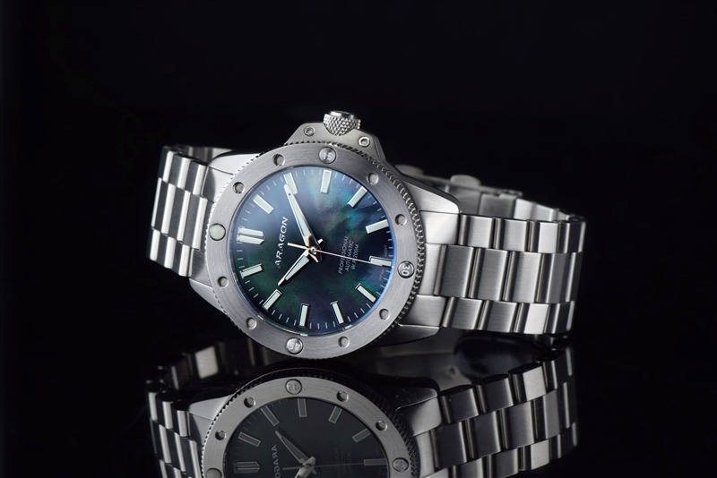 ARAGON Matador 42 NH35 Black MOP