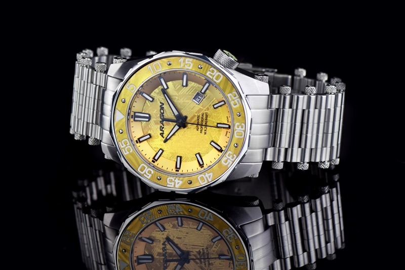 ARAGON Sea Charger Meteorite Swiss Titanium Damascus Bezel Gold 50mm Limited Edition