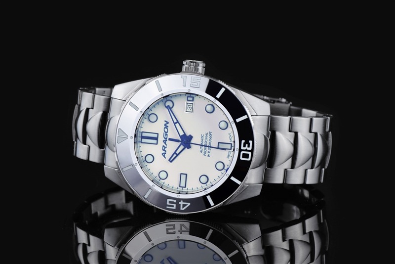 ARAGON Hercules Swiss M100 Off-White Full Lume 43mm