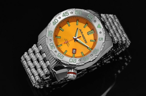 ARAGON Sea Charger Automatic 44mm Orange