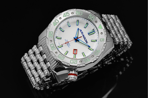 ARAGON Sea Charger Automatic 44mm White