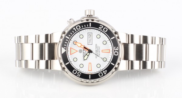 Deep Blue Sun Diver III 1000m White