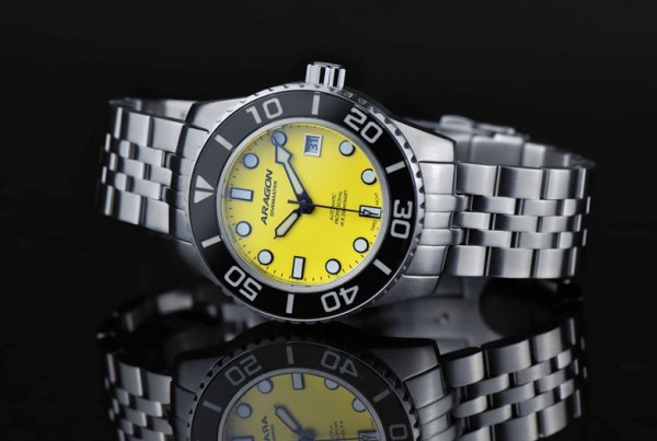 ARAGON Divemaster 42mm Swiss Yellow Automatic